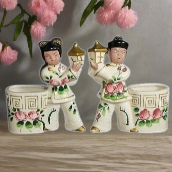 Timeless Vintage Asian Figurines: Distinctive Retro Planters for Floral Elegance